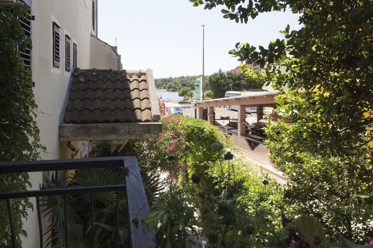Apartments Palma Bed & Breakfast Medulin Extérieur photo